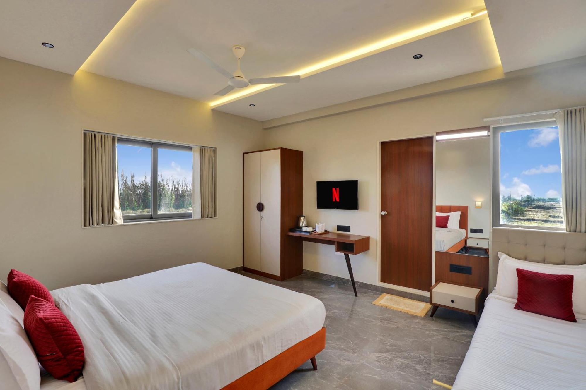 Goverdhan Greens Resort Dwarka L Hotels In Dwarka Exterior photo
