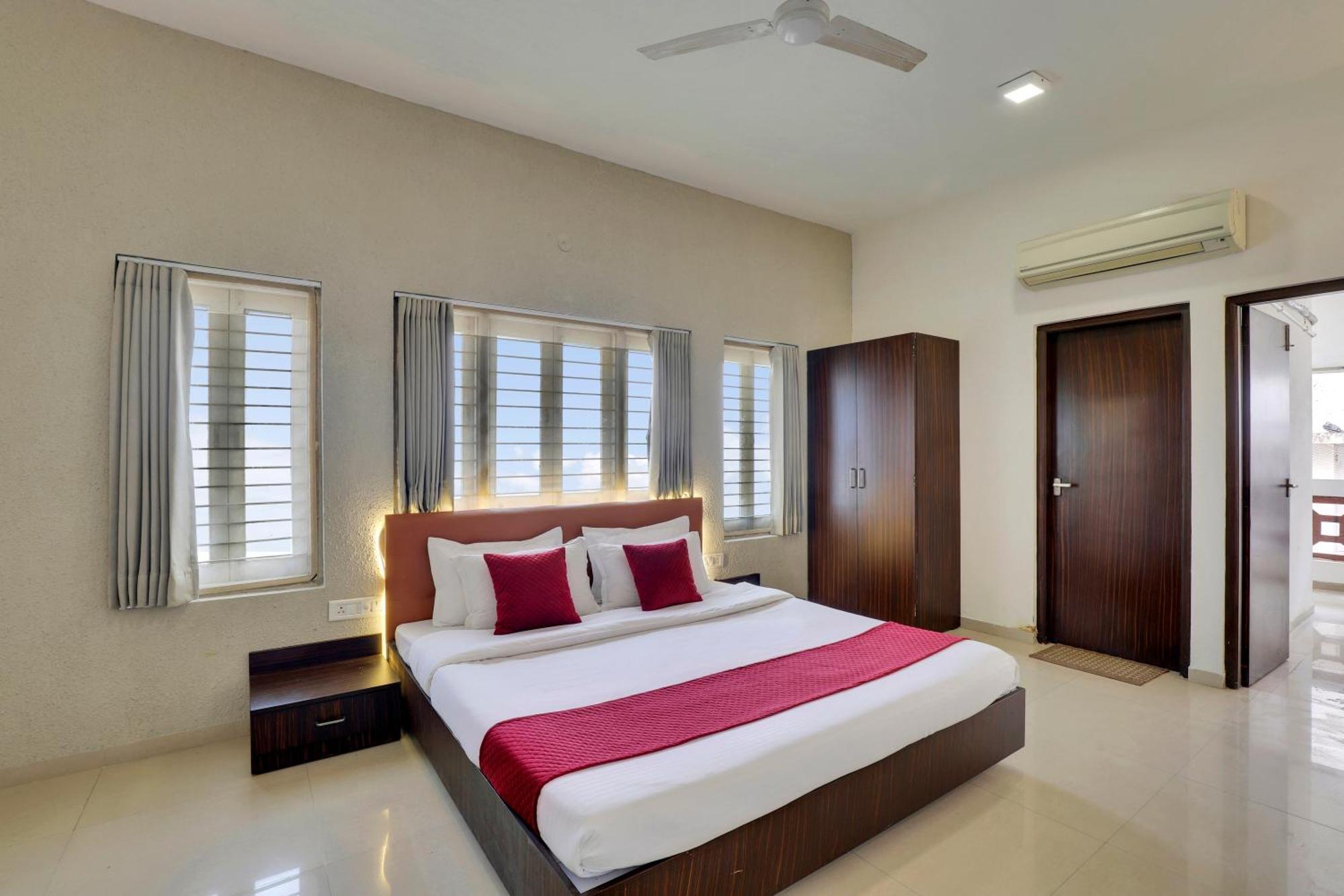 Goverdhan Greens Resort Dwarka L Hotels In Dwarka Exterior photo