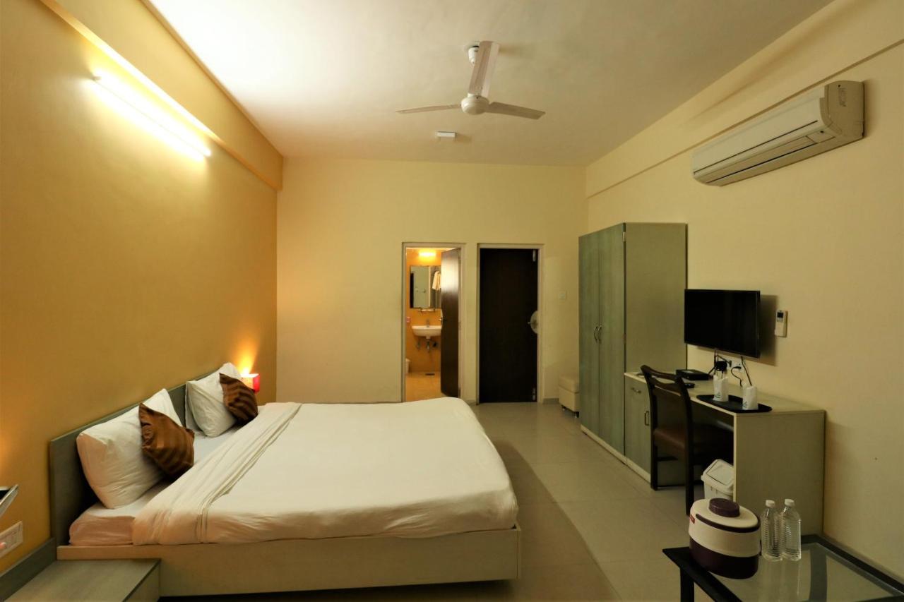 Goverdhan Greens Resort Dwarka L Hotels In Dwarka Exterior photo