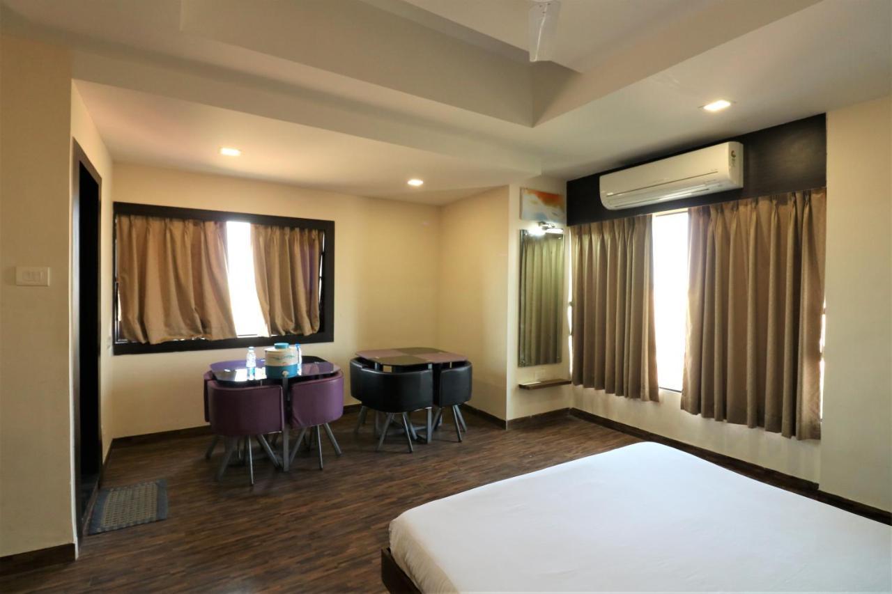 Goverdhan Greens Resort Dwarka L Hotels In Dwarka Exterior photo